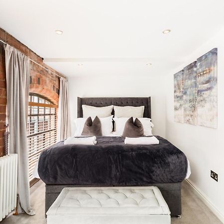 High End Luxury Townhouse In Jq, 4 Bedrooms, Flat Screen Tv In All Rooms, Free Parking, Near Birmingham City Centre Deposit Required المظهر الخارجي الصورة