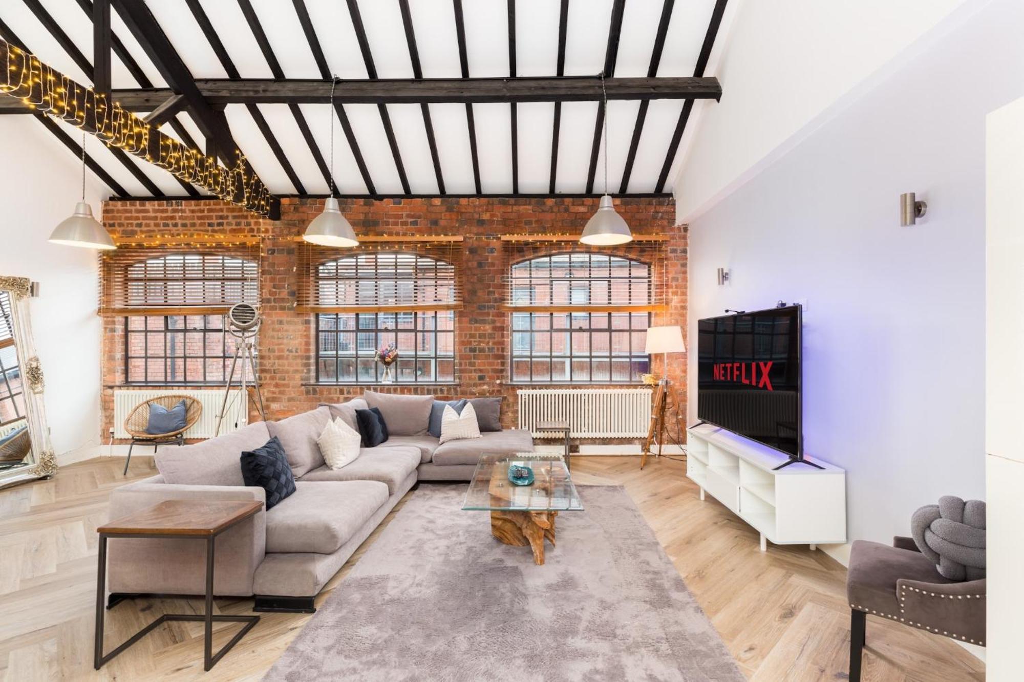 High End Luxury Townhouse In Jq, 4 Bedrooms, Flat Screen Tv In All Rooms, Free Parking, Near Birmingham City Centre Deposit Required المظهر الخارجي الصورة