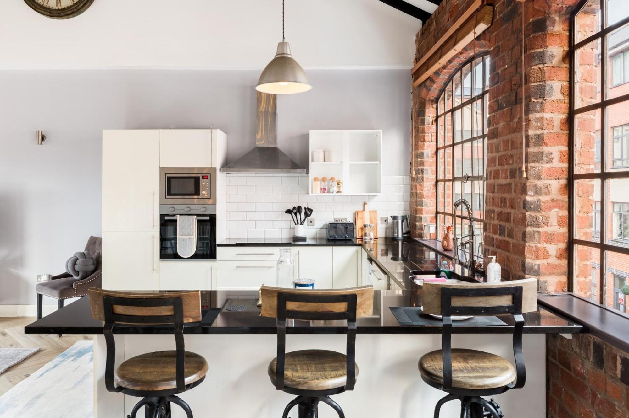 High End Luxury Townhouse In Jq, 4 Bedrooms, Flat Screen Tv In All Rooms, Free Parking, Near Birmingham City Centre Deposit Required المظهر الخارجي الصورة